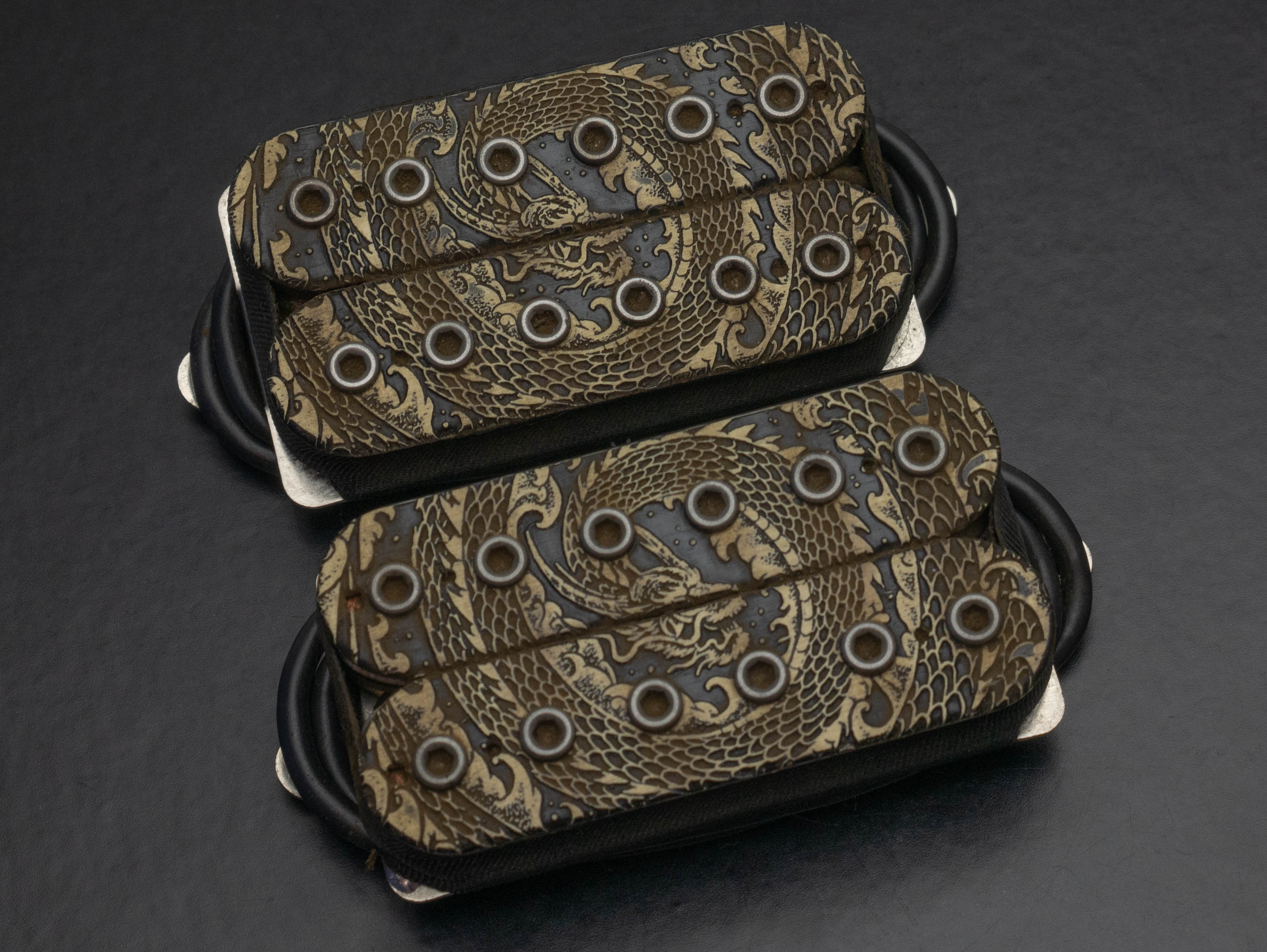 >
                                            </div>
                    <div class=